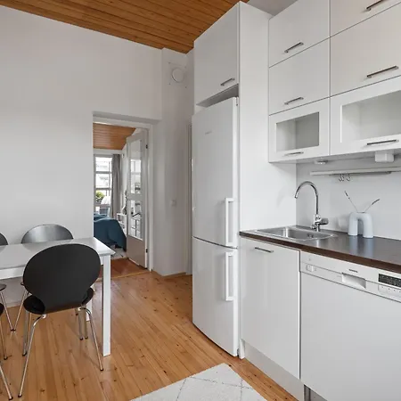 Wehost Penthouse With Sauna And Balcony @meritullinkatu 13 A Апартаменты Хельсинки